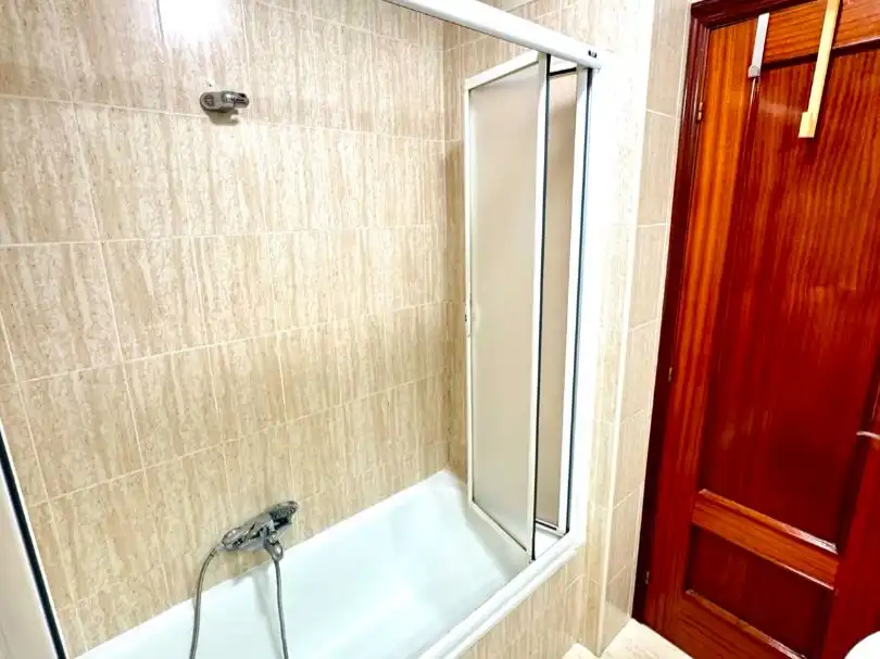 Flat for rent in Luis Vicente de Velasco, 2, Alisal - San Román Flat for rent in Luis Vicente de Velasco, 2, Alisal - San Román