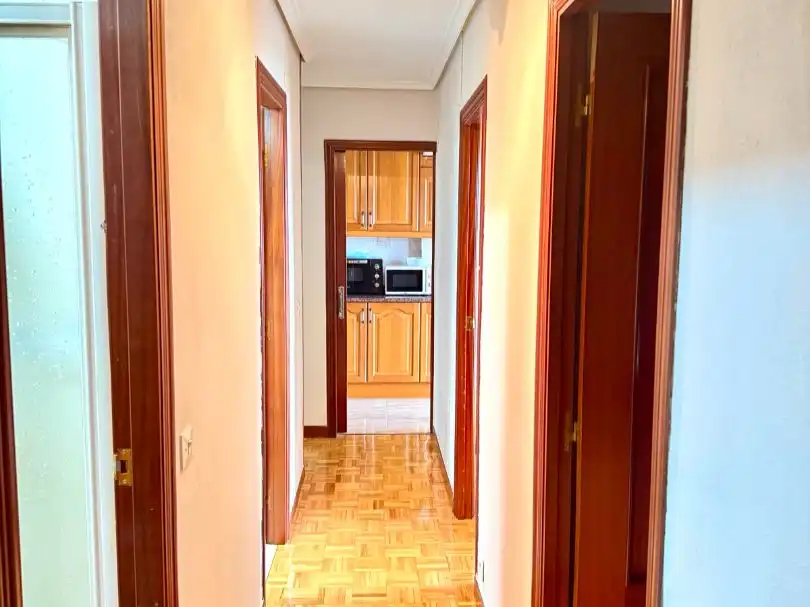 Flat for rent in Luis Vicente de Velasco, 2, Alisal - San Román Flat for rent in Luis Vicente de Velasco, 2, Alisal - San Román