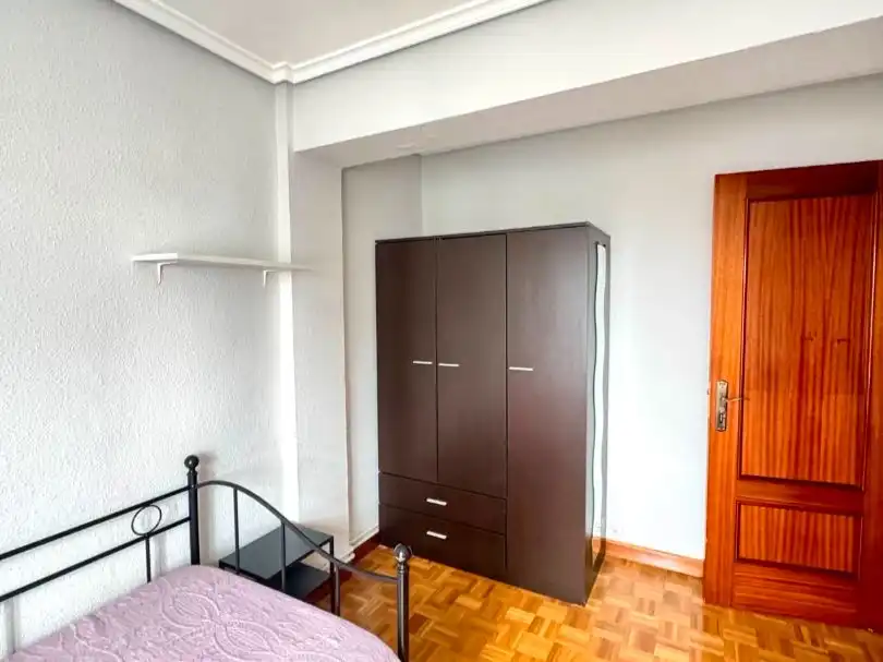 Flat for rent in Luis Vicente de Velasco, 2, Alisal - San Román Flat for rent in Luis Vicente de Velasco, 2, Alisal - San Román