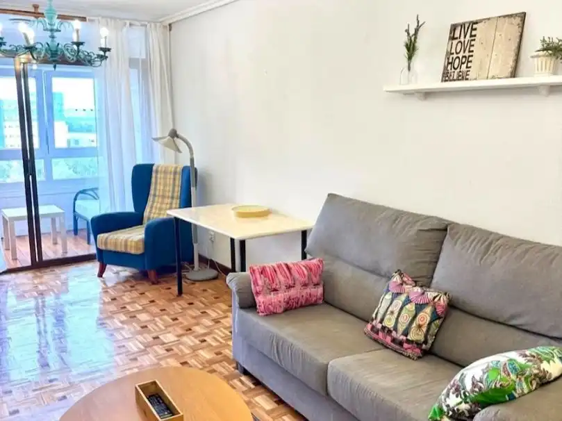 Flat for rent in Luis Vicente de Velasco, 2, Alisal - San Román Living room of Flat for rent in Santander with Heating, Parquet flooring and Terrace