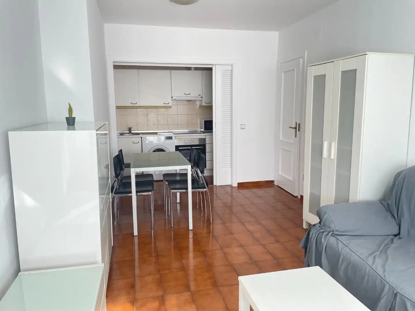 Apartament de lloguer a Calle de Albacete, 2, San Pascual Cuina de Apartament de lloguer en Madrid Capital amb Aire condicionat i Piscina
