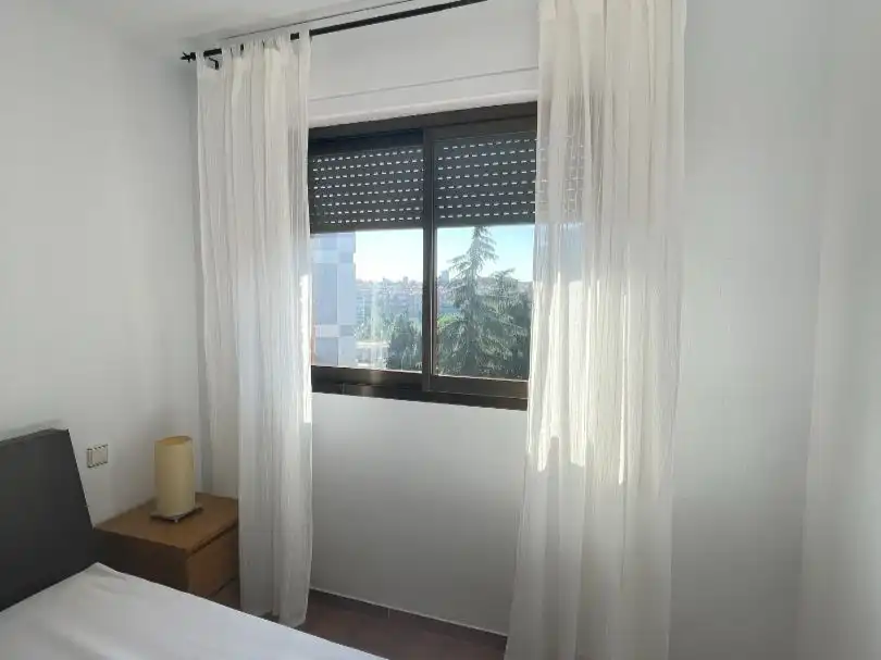 Apartament de lloguer a Calle de Albacete, 2, San Pascual Dormitori de Apartament de lloguer en Madrid Capital amb Aire condicionat i Piscina