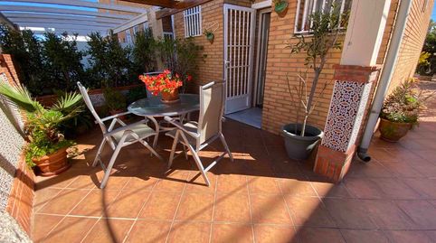 Casa adosada en venta en Calle Madamme Curie, 2, Zona los Frutales, Torrevieja - imagen 2 Foto 2 de Casa adosada en venta en Calle Madamme Curie, 2, Zona los Frutales, Torrevieja