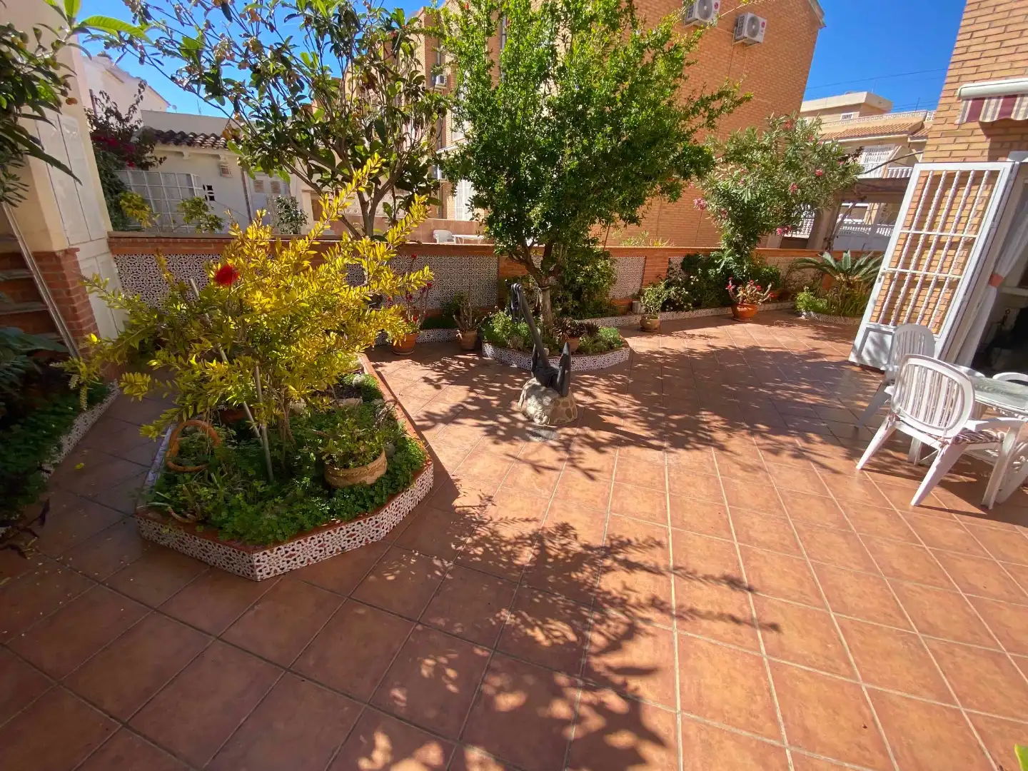 Casa adosada en venta en Calle Madamme Curie, 2, Torrevieja Terraza de Casa adosada en venta en Torrevieja con Aire acondicionado y Balcón
