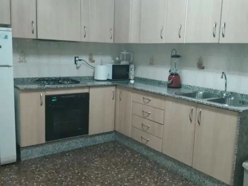Flat for sale in Carrer Monserrate Guilabert Valero, 45, Carrús Oeste Kitchen of Flat for sale in Elche / Elx with Air Conditioner
