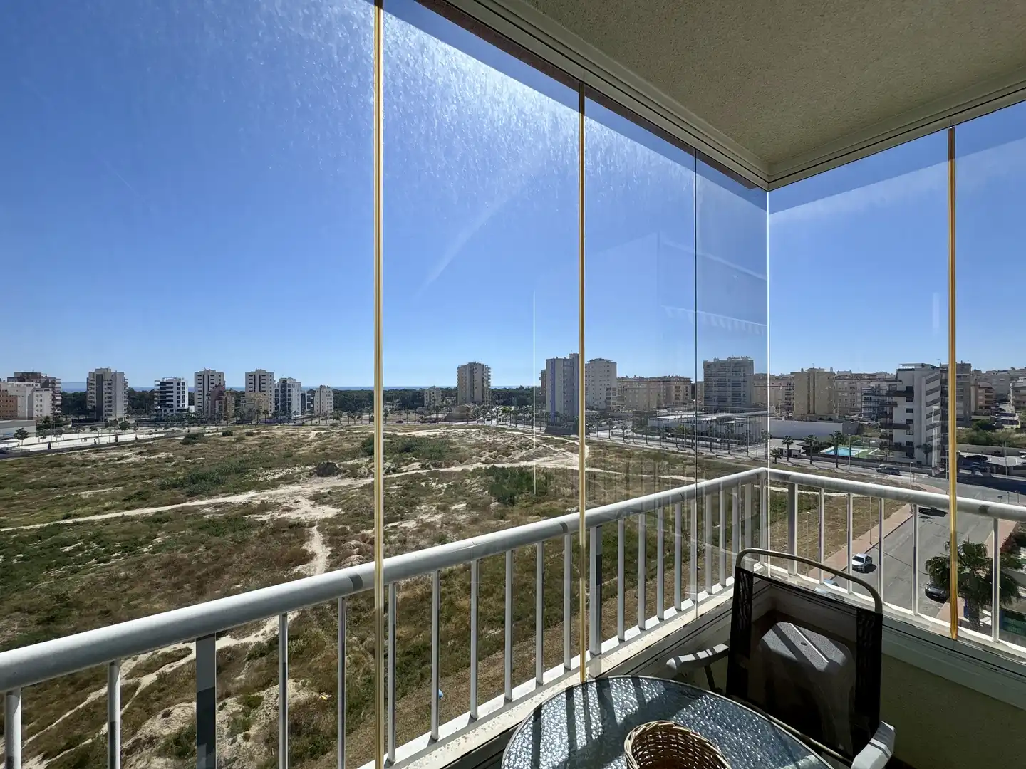 Wohnung zum Verkauf in Carrer Jesús Lucas, 11, Puerto Deportivo Schlafzimmer von Wohnung zum Verkauf in Guardamar del Segura mit Klimaanlage, Terrasse und Schwimmbad