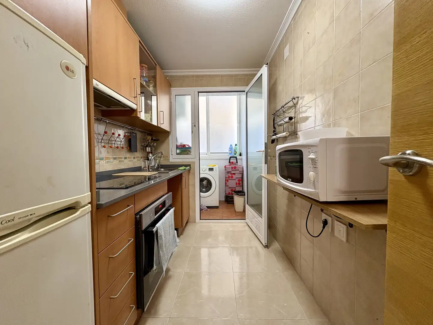 Wohnung zum Verkauf in Carrer Jesús Lucas, 11, Puerto Deportivo Küche von Wohnung zum Verkauf in Guardamar del Segura mit Klimaanlage, Terrasse und Schwimmbad