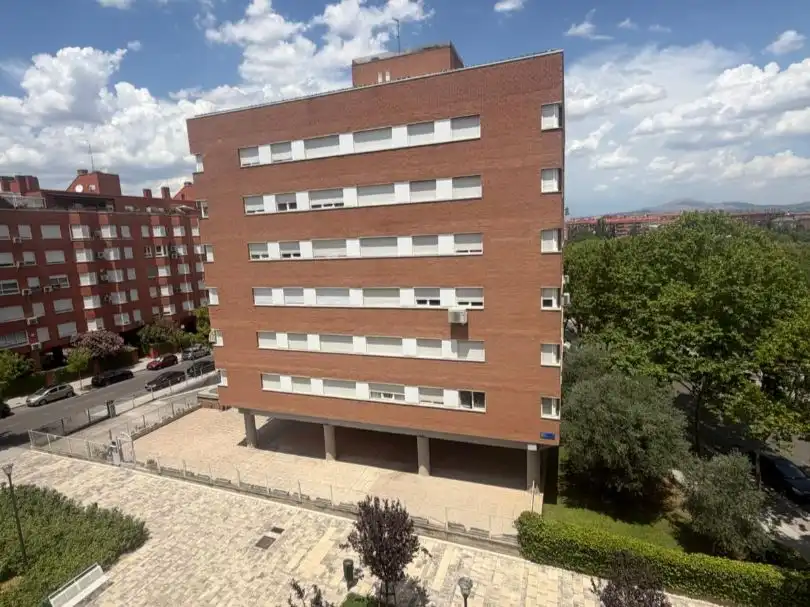 Flat for sale in Avenida de Los Encuartes, 9, Tres Cantos Exterior view of Flat for sale in Tres Cantos with Air Conditioner
