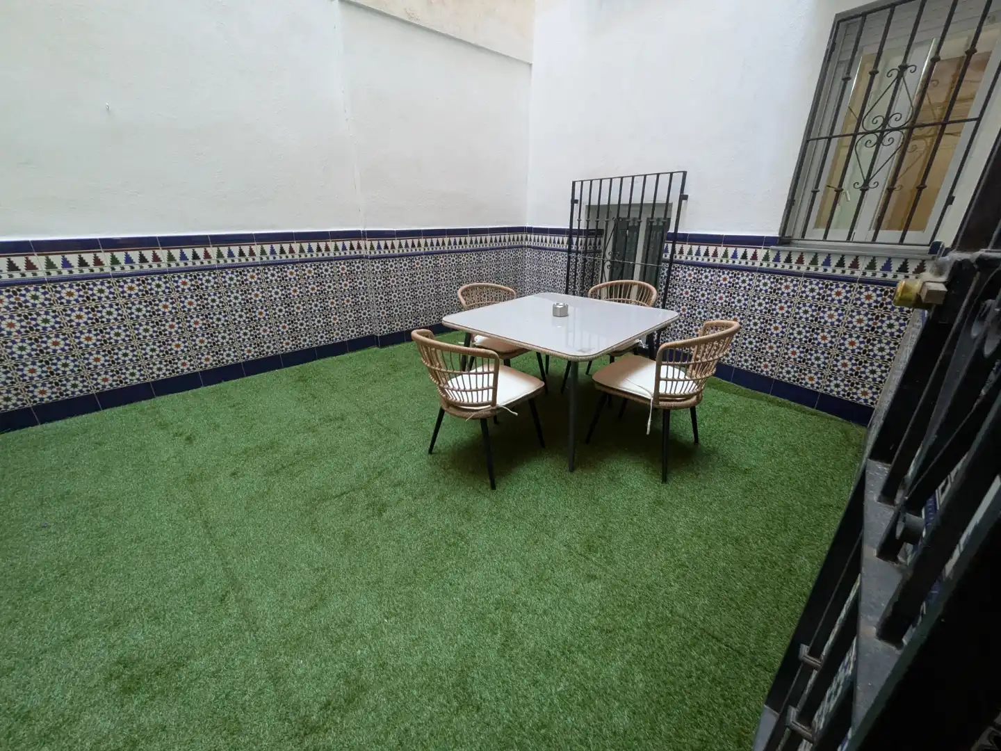 Terrassa de Pis de lloguer en Granada amb Calefacció, Jardí privat i Moblat