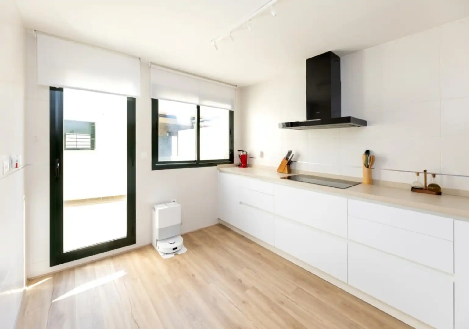 Houses for sale in Paseo de las Carboneras, 46, Las Gabias Kitchen of Houses for sale in Las Gabias with Terrace, Swimming Pool and Balcony