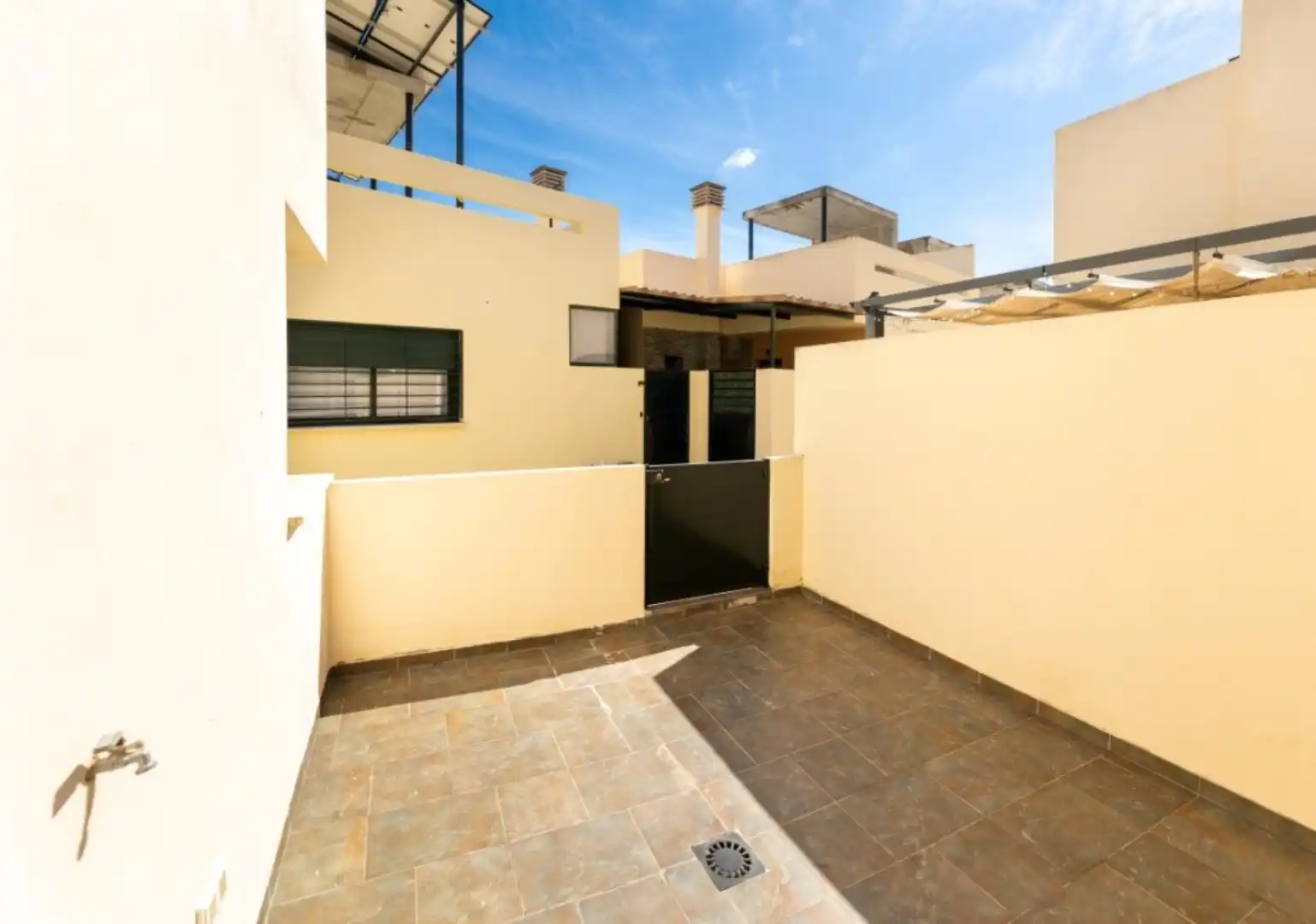 Houses for sale in Paseo de las Carboneras, 46, Las Gabias Terrace of Houses for sale in Las Gabias with Terrace, Swimming Pool and Balcony