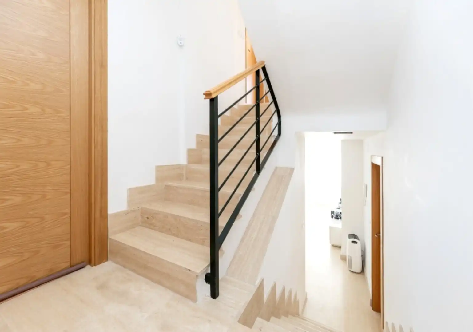 Houses for sale in Paseo de las Carboneras, 46, Las Gabias Houses for sale in Las Gabias with Terrace, Swimming Pool and Balcony