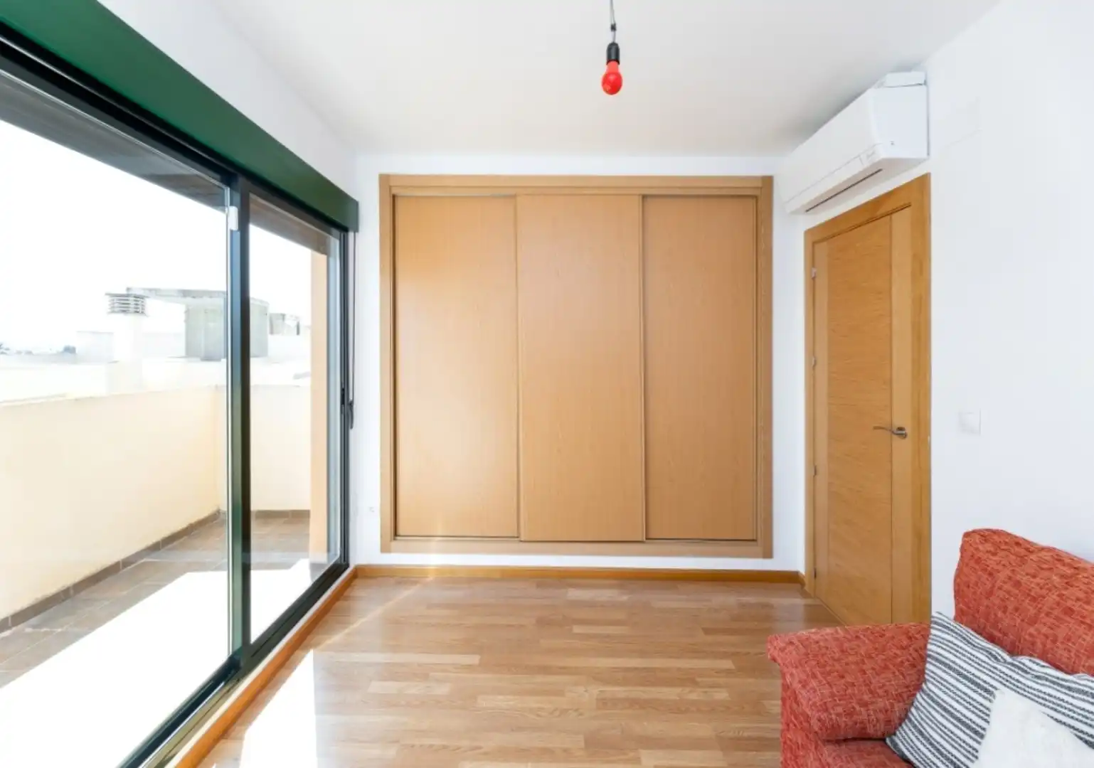 Houses for sale in Paseo de las Carboneras, 46, Las Gabias Bedroom of Houses for sale in Las Gabias with Terrace, Swimming Pool and Balcony