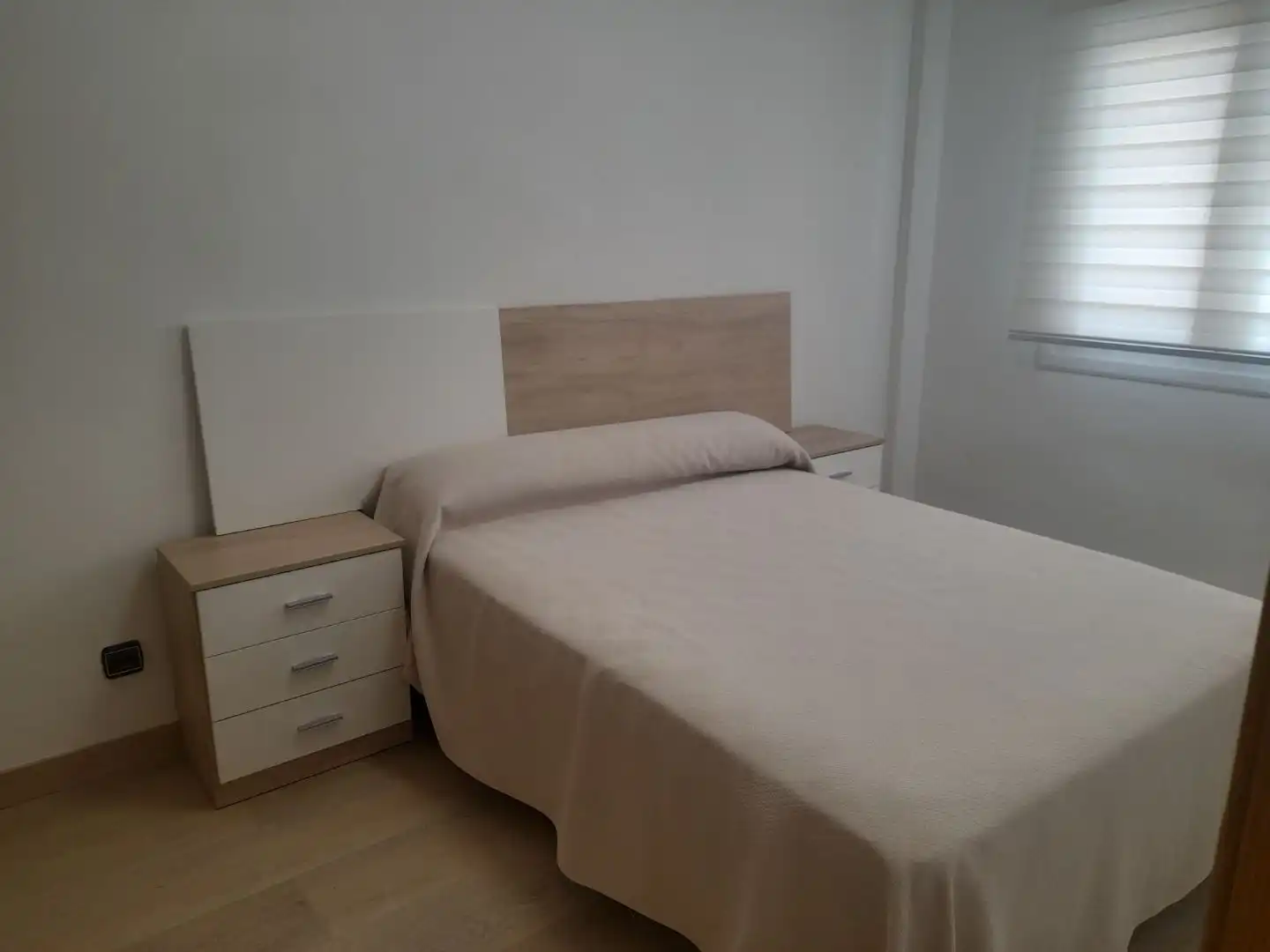 Piso de alquiler en Calle de San Nicolas, 2, Plantío - Alcampo Habitación de Piso de alquiler en Burgos