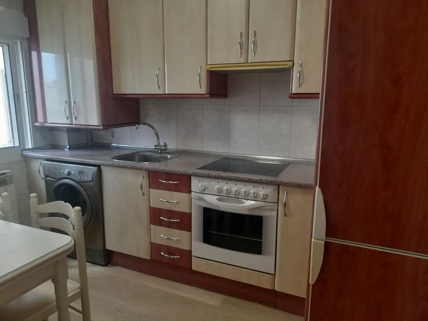 Piso de alquiler en Calle de San Nicolas, 2, Plantío - Alcampo Cocina de Piso de alquiler en Burgos