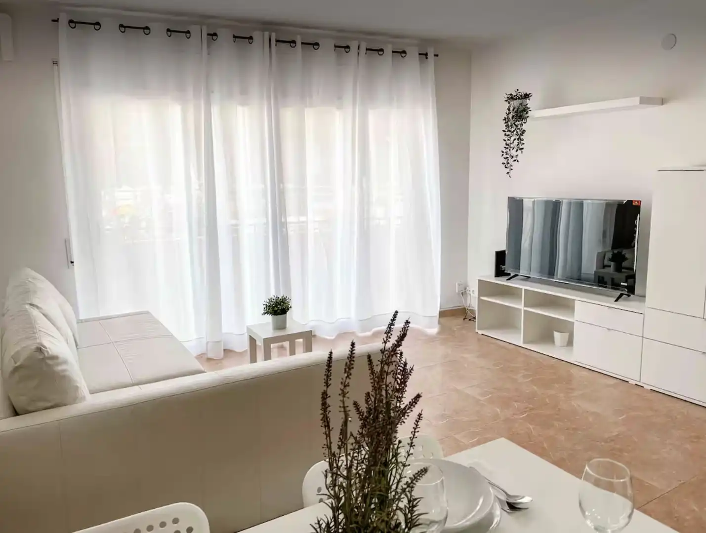Wohnung zum Verkauf in Carrer de Vilamar, 64, Calafell Platja Wohnzimmer von Wohnung zum Verkauf in Calafell mit Klimaanlage und Balkon