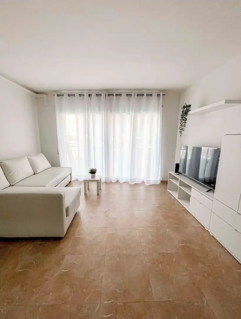 Wohnung zum Verkauf in Carrer de Vilamar, 64, Calafell Platja Wohnzimmer von Wohnung zum Verkauf in Calafell mit Klimaanlage und Balkon
