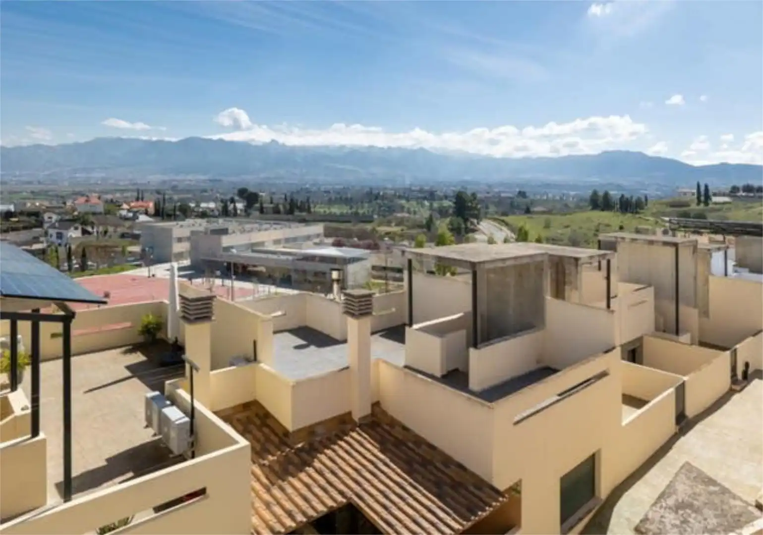 Casa adosada en venda a Las Flores - Huerta Terrassa de Casa adosada en venda en Las Gabias amb Calefacció, Jardí privat i Terrassa