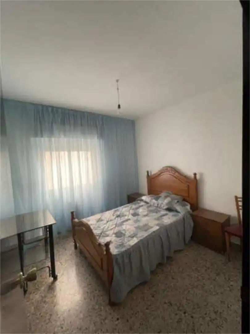 Piso de alquiler en Centro Ciudad Habitación de Piso de alquiler en Plasencia con Terraza y Amueblado