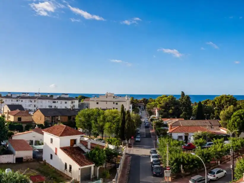 Vista exterior de Àtic en venda en El Vendrell amb Aire condicionat, Calefacció i Terrassa