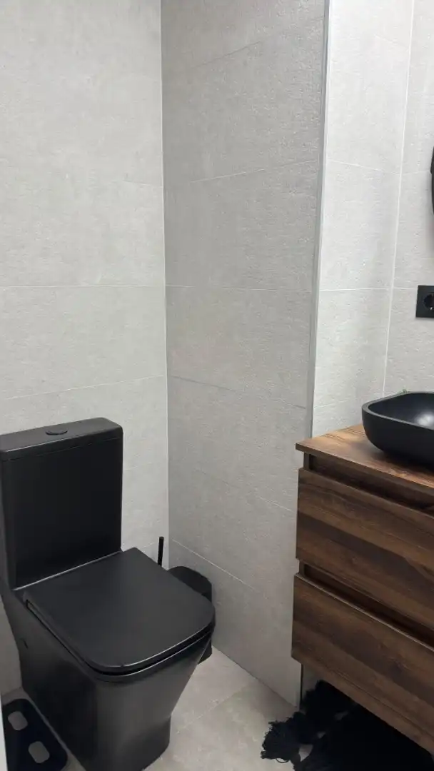 Flat for sale in Carretera Bailen, 103, La Guardia de Jaén Bathroom of Flat for sale in La Guardia de Jaén with Air Conditioner, Heating and Parquet flooring