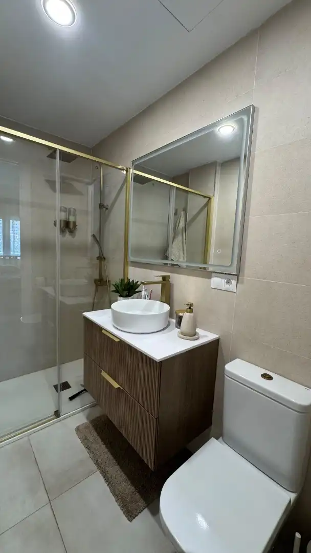 Flat for sale in Carretera Bailen, 103, La Guardia de Jaén Bathroom of Flat for sale in La Guardia de Jaén with Air Conditioner, Heating and Parquet flooring