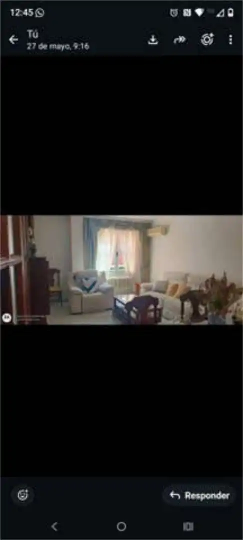 Sala d'estar de Pis en venda en Granada amb Calefacció i Moblat