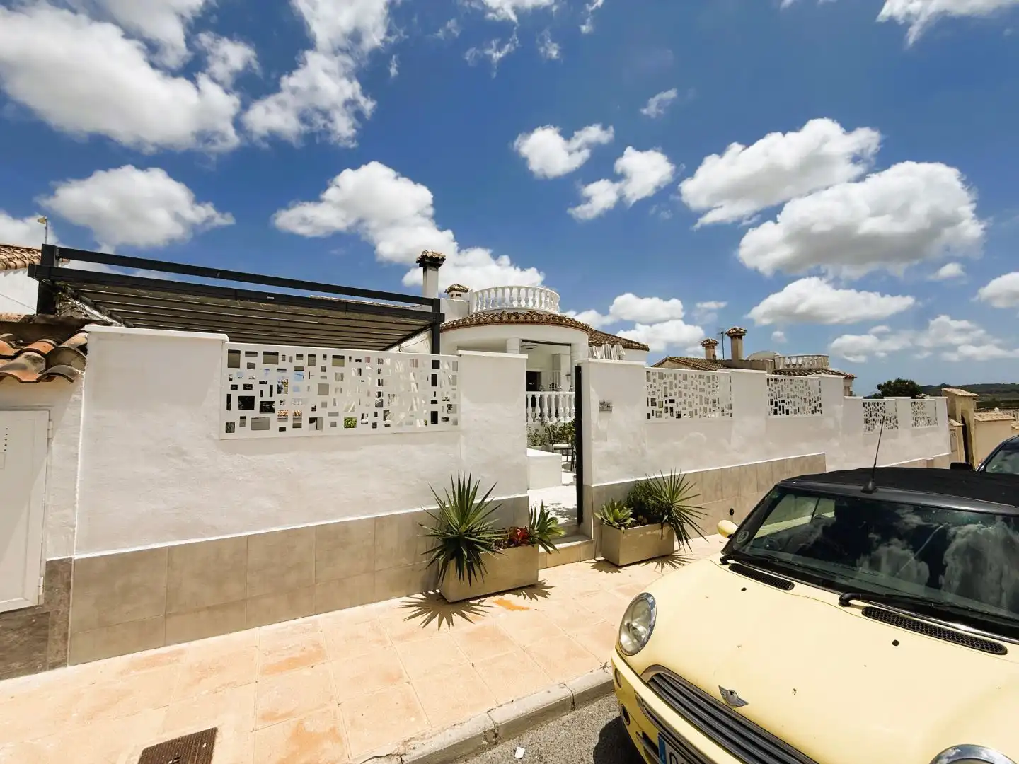 Wohnung zum Verkauf in Calle Río Vinalopó, San Miguel de Salinas Außenansicht von Wohnung zum Verkauf in San Miguel de Salinas mit Klimaanlage, Privatgarten und Terrasse