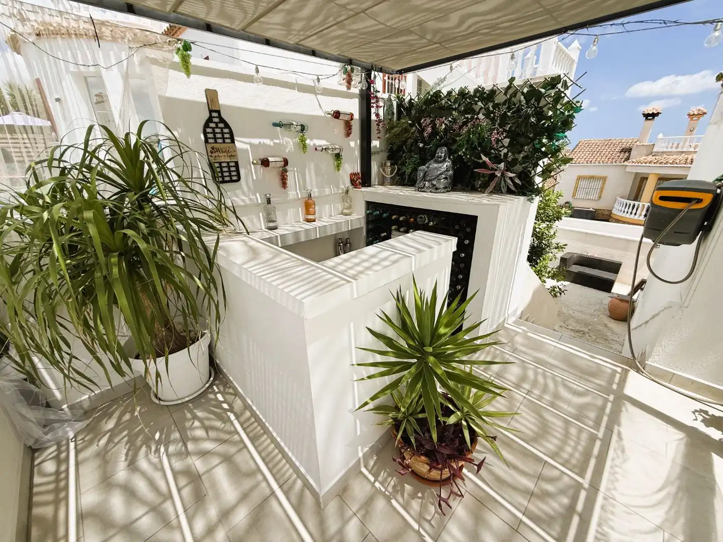 Wohnung zum Verkauf in Calle Río Vinalopó, San Miguel de Salinas Terrasse von Wohnung zum Verkauf in San Miguel de Salinas mit Klimaanlage, Privatgarten und Terrasse