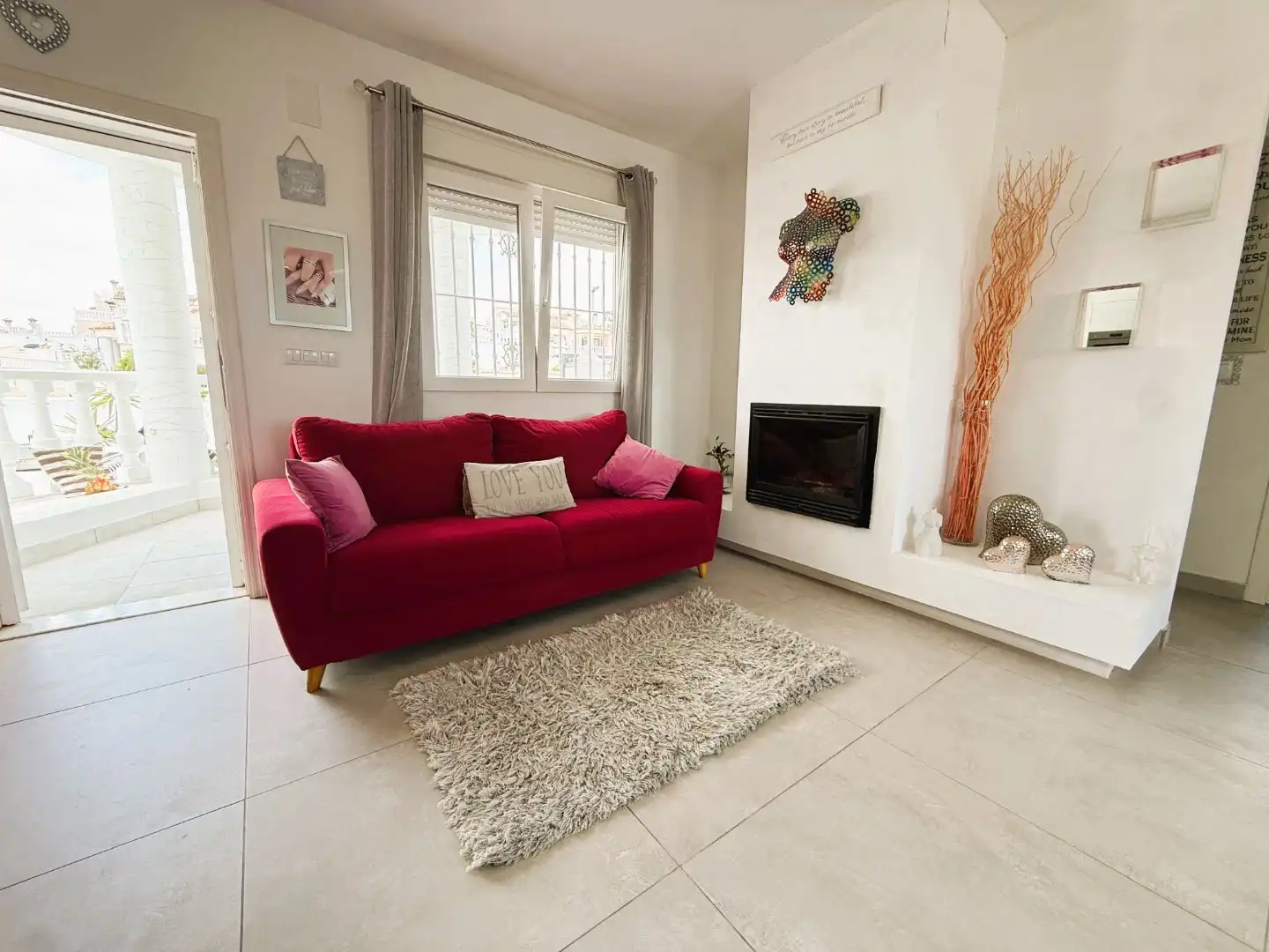 Wohnung zum Verkauf in Calle Río Vinalopó, San Miguel de Salinas Wohnzimmer von Wohnung zum Verkauf in San Miguel de Salinas mit Klimaanlage, Privatgarten und Terrasse