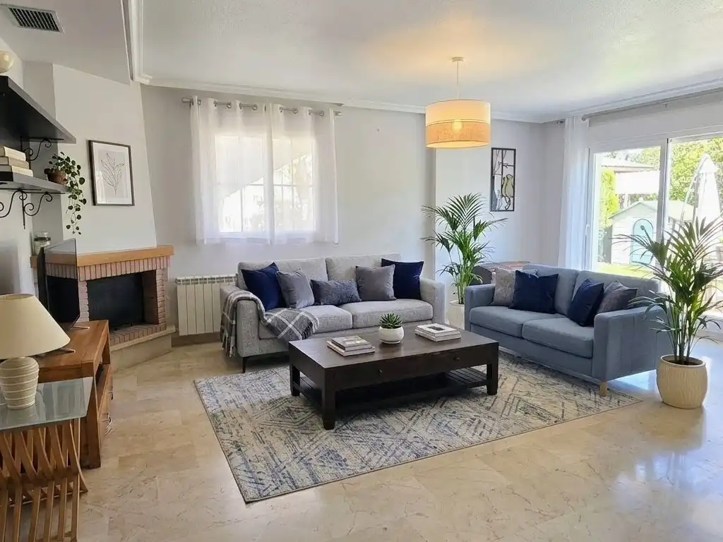 Einfamilien-Reihenhaus zur Miete in Carrer Britania, 23, Alicante Golf Wohnzimmer von Einfamilien-Reihenhaus zur Miete in Alicante / Alacant mit Klimaanlage, Terrasse und Schwimmbad