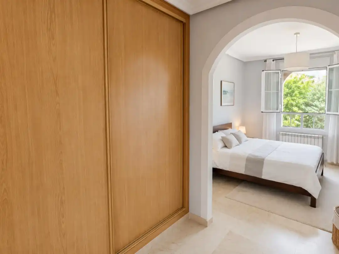 Einfamilien-Reihenhaus zur Miete in Carrer Britania, 23, Alicante Golf Schlafzimmer von Einfamilien-Reihenhaus zur Miete in Alicante / Alacant mit Klimaanlage, Terrasse und Schwimmbad
