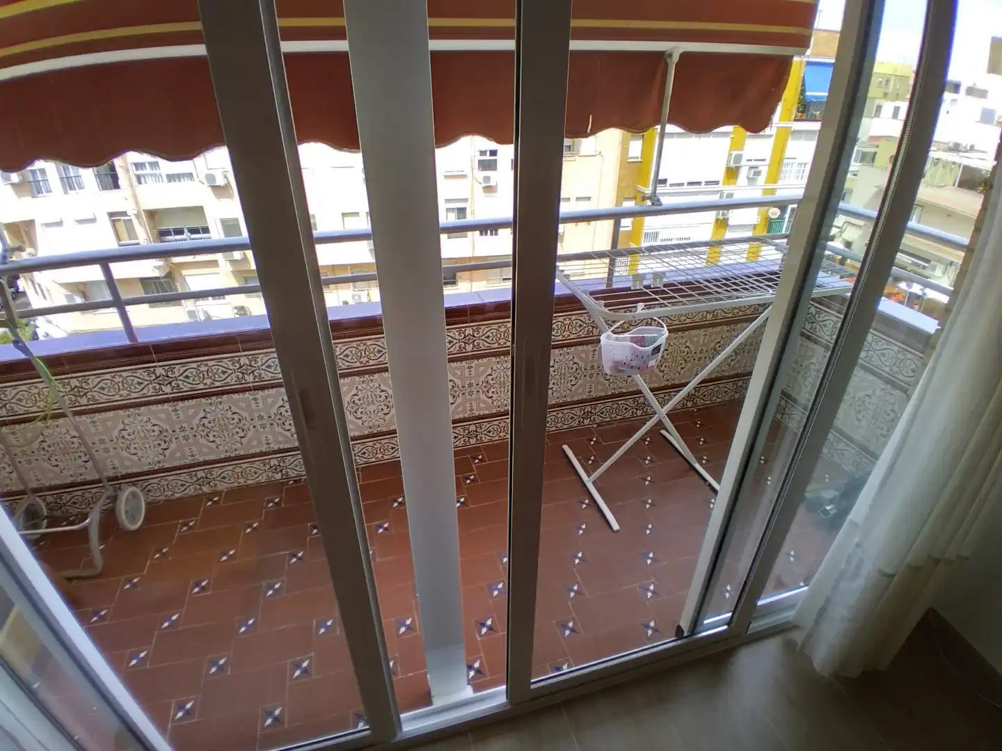 Balcony of Flat for rent in Sevilla  with Air Conditioner, Storage room and Furnished
