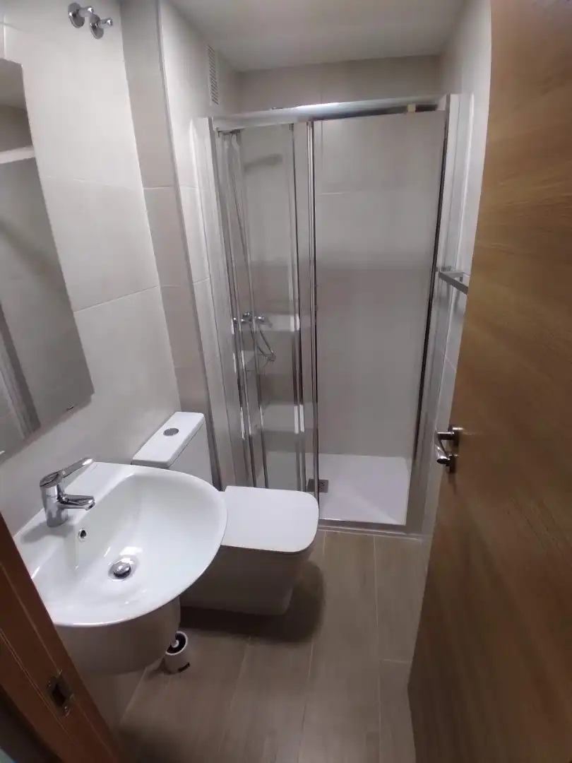 Bathroom of Flat for rent in Sevilla  with Air Conditioner, Storage room and Furnished