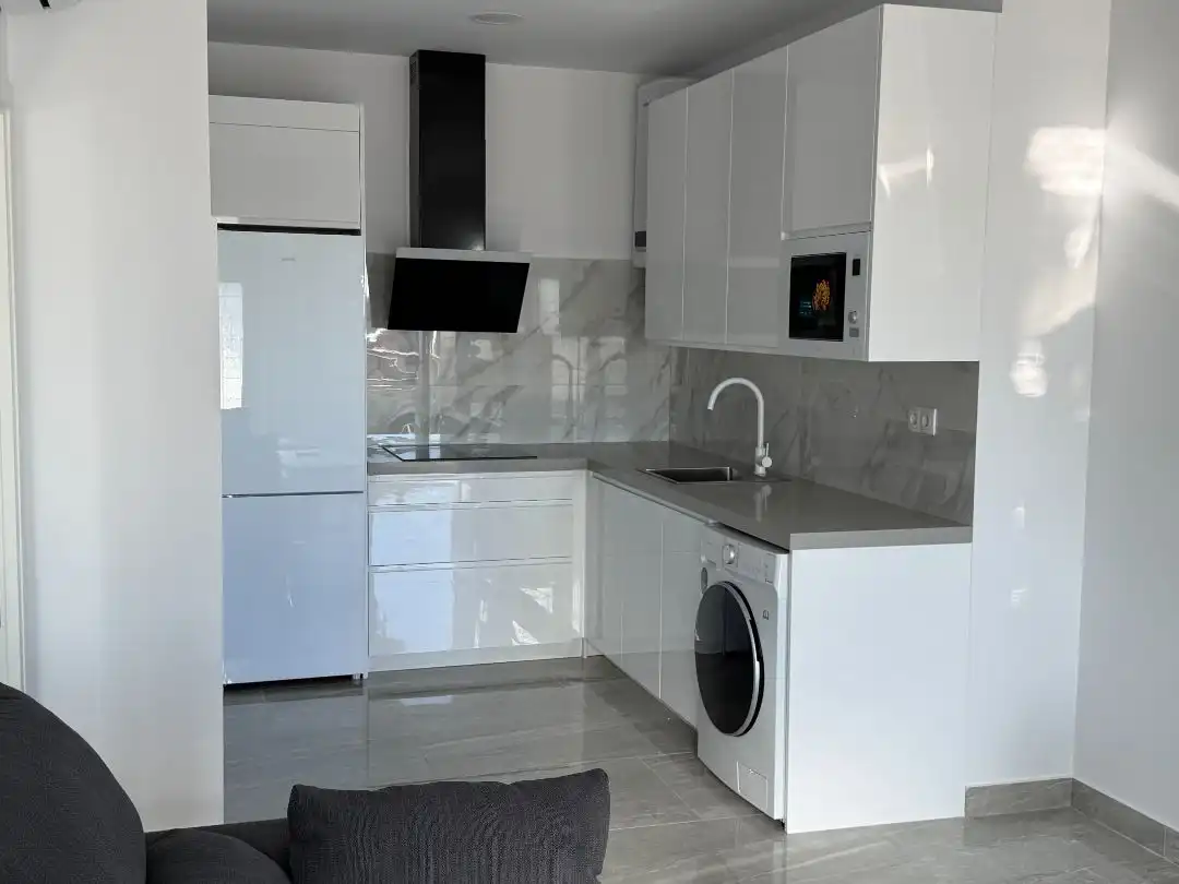 Piso de alquiler en Avenida Ronda del Estero, 28, Ronda del Estero Cocina de Piso de alquiler en San Fernando con Aire acondicionado, Calefacción y Amueblado