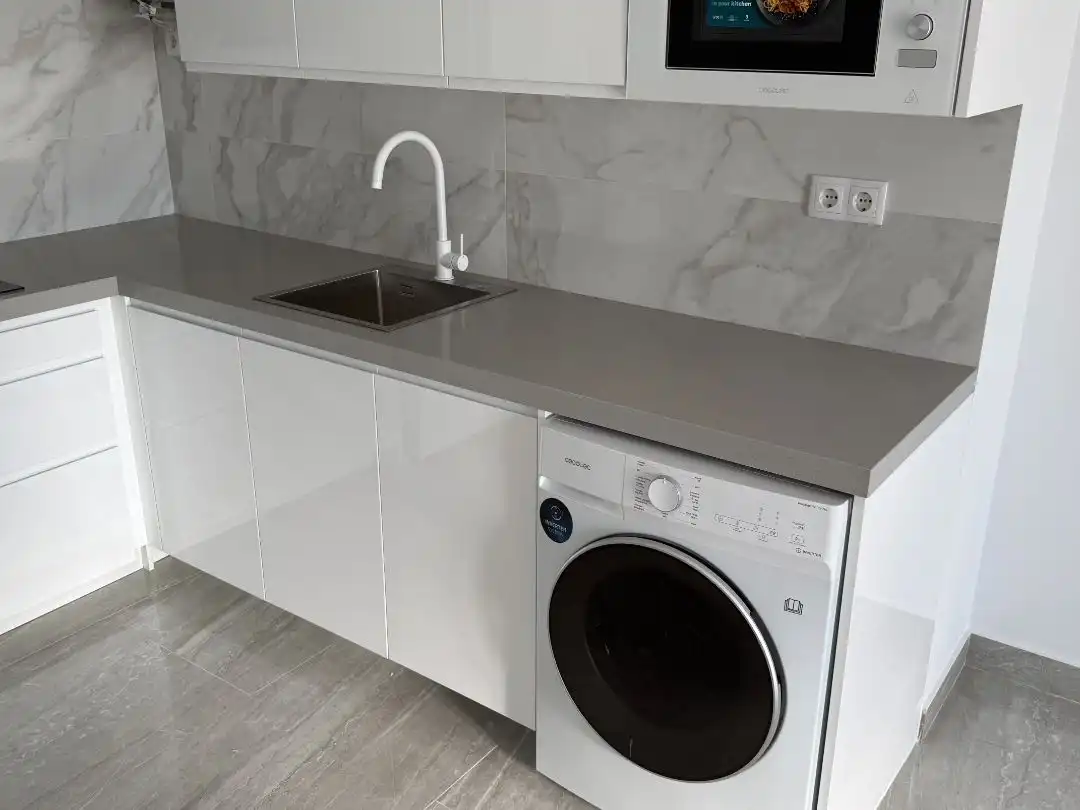 Piso de alquiler en Avenida Ronda del Estero, 28, Ronda del Estero Cocina de Piso de alquiler en San Fernando con Aire acondicionado, Calefacción y Amueblado