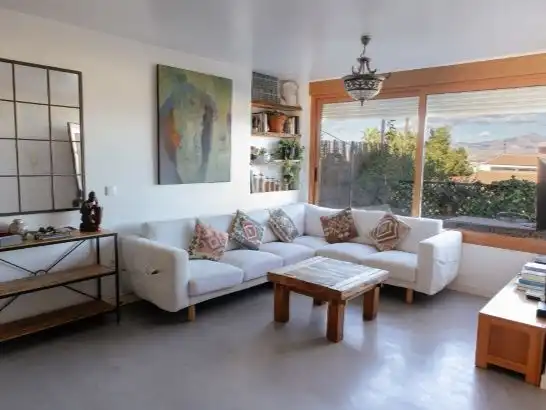 Einfamilien-Reihenhaus zur Miete in Calle del Albatros, 3, Alicante / Alacant Wohnzimmer von Einfamilien-Reihenhaus zur Miete in Alicante / Alacant mit Klimaanlage, Terrasse und Schwimmbad