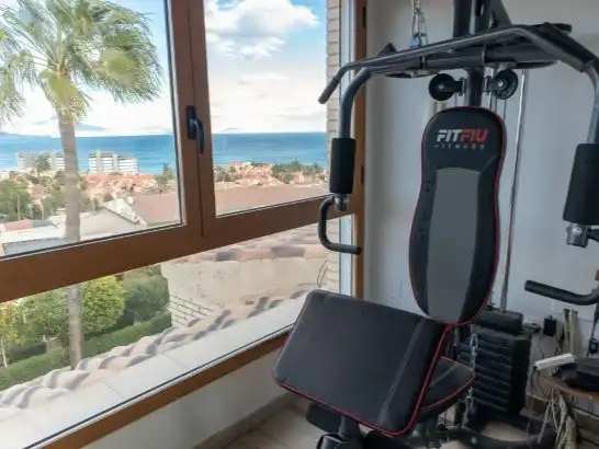 Einfamilien-Reihenhaus zur Miete in Calle del Albatros, 3, Alicante / Alacant Schlafzimmer von Einfamilien-Reihenhaus zur Miete in Alicante / Alacant mit Klimaanlage, Terrasse und Schwimmbad