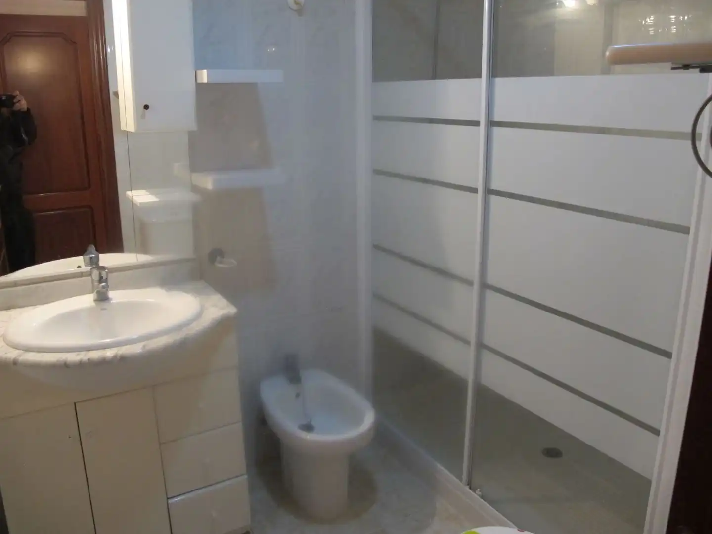 Piso de alquiler en Avenida Pintor Felo Monzón, 28, Las Palmas de Gran Canaria Baño de Piso de alquiler en Las Palmas de Gran Canaria con Piscina y Balcón