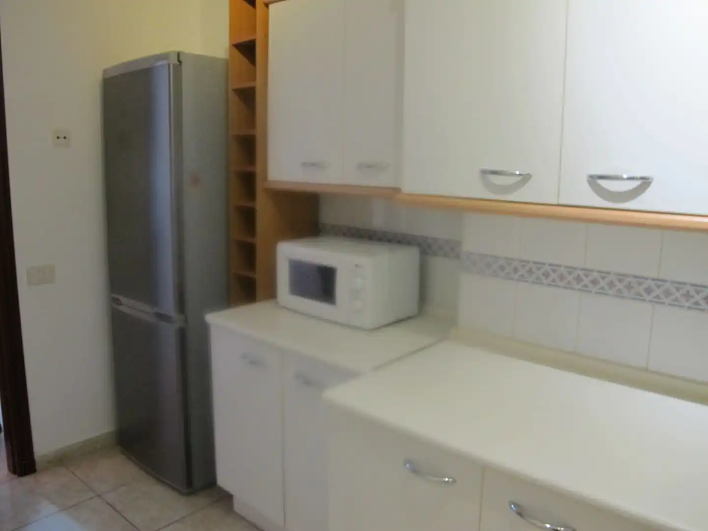 Piso de alquiler en Avenida Pintor Felo Monzón, 28, Las Palmas de Gran Canaria Cocina de Piso de alquiler en Las Palmas de Gran Canaria con Piscina y Balcón