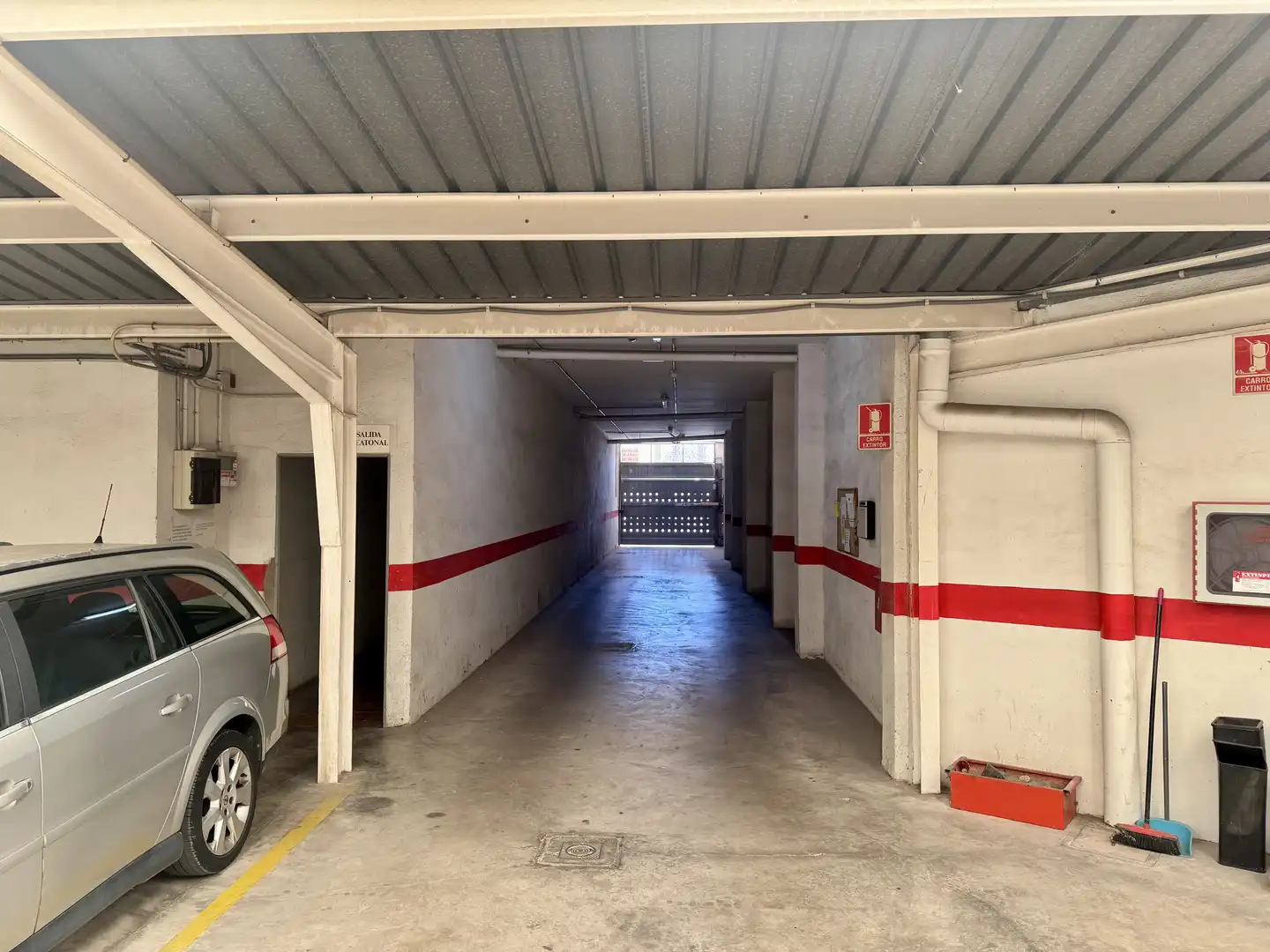 Garatge de lloguer a Avinguda Cardenal Vicent Enrique I Tarancó, 24, Piscinas Aparcament de Garatge de lloguer en Burriana / Borriana