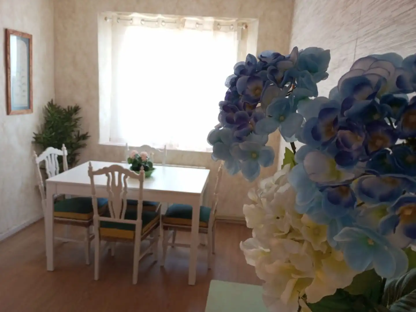 Piso de alquiler en Carretera Candeleda, 36, Arenas de San Pedro Comedor de Piso de alquiler en Arenas de San Pedro con Calefacción, Jardín privado y Parquet