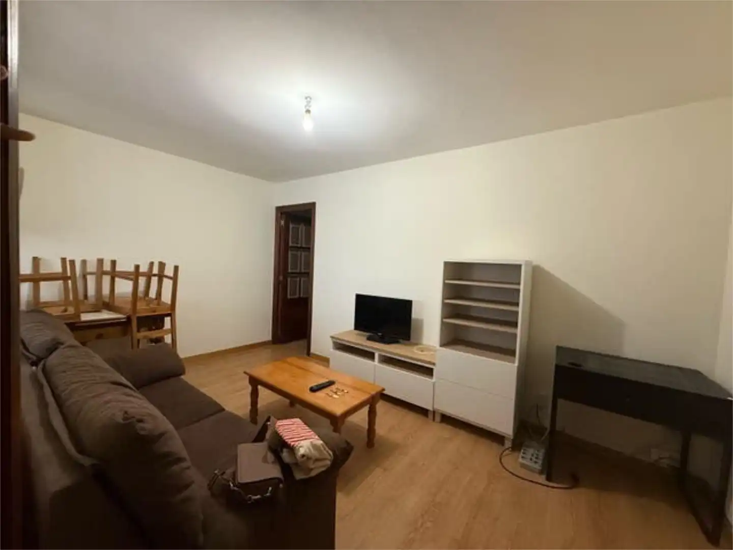 Piso de alquiler en Agra del Orzán - Ventorrillo Sala de estar de Piso de alquiler en A Coruña Capital con Amueblado
