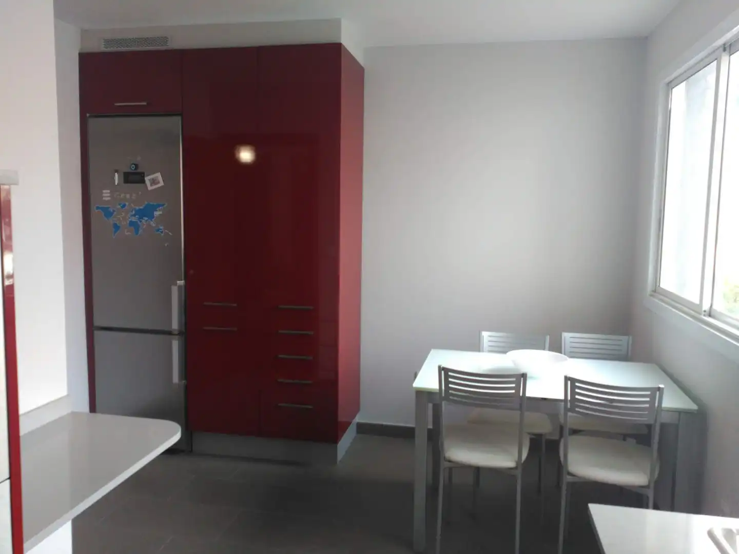Room in Rúa de Alexandre Bóveda, 8, As Travesas - Balaídos Kitchen of Flat for share in Vigo with Heating, Parquet flooring and Furnished