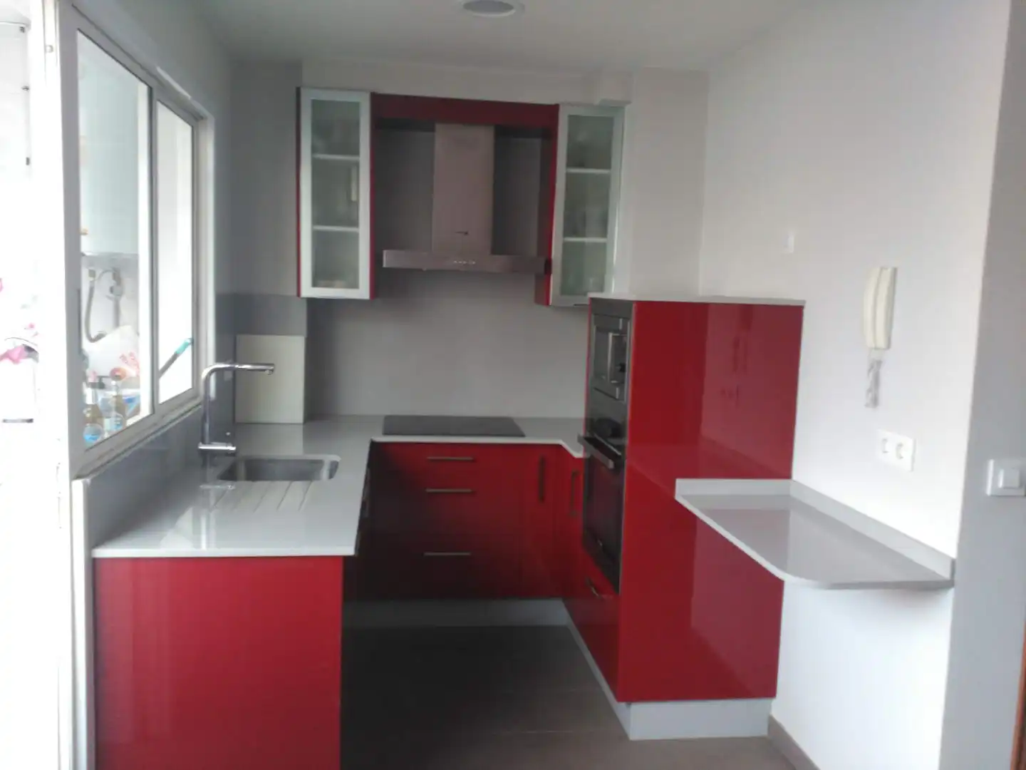 Room in Rúa de Alexandre Bóveda, 8, As Travesas - Balaídos Kitchen of Flat for share in Vigo with Heating, Parquet flooring and Furnished