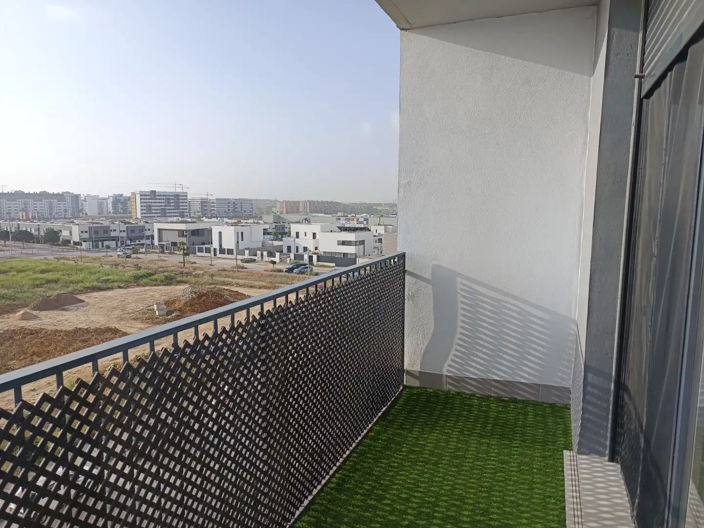 Piso en venta en Avenida de las Universidades, 8, Dos Hermanas Terraza de Piso en venta en Dos Hermanas con Aire acondicionado, Terraza y Piscina
