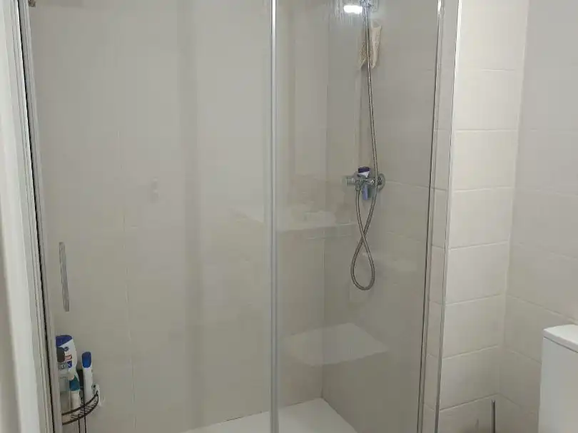 Piso en venta en Avenida de las Universidades, 8, Dos Hermanas Baño de Piso en venta en Dos Hermanas con Aire acondicionado, Terraza y Piscina