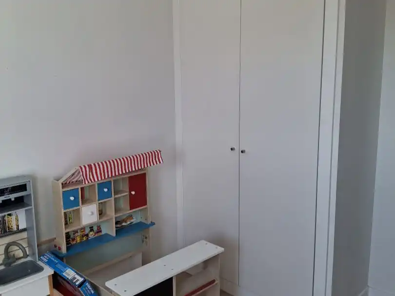 Piso en venta en Avenida de las Universidades, 8, Dos Hermanas Habitación de Piso en venta en Dos Hermanas con Aire acondicionado, Terraza y Piscina
