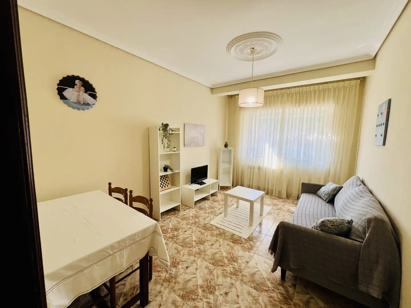 Flat for sale in Avenida Madrid, Laguna de Duero Living room of Flat for sale in Laguna de Duero with Heating, Terrace and Furnished