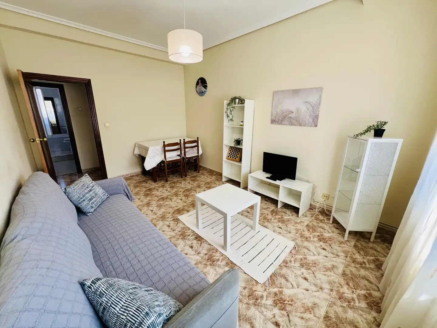 Flat for sale in Avenida Madrid, Laguna de Duero Living room of Flat for sale in Laguna de Duero with Heating, Terrace and Furnished